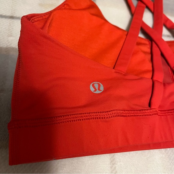 ✨SOLD✨Lululemon Red Energy Bra Size 8 - Picture 4 of 5